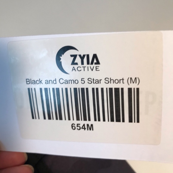 NWT Zyia Black and Camo 5 Star Short Sz M - Picture 6 of 7